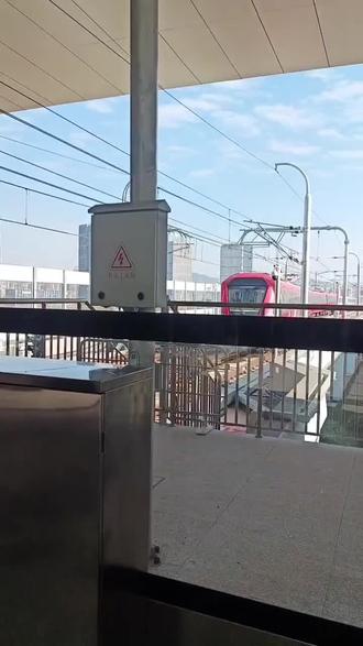 体验一下闪电侠的速度