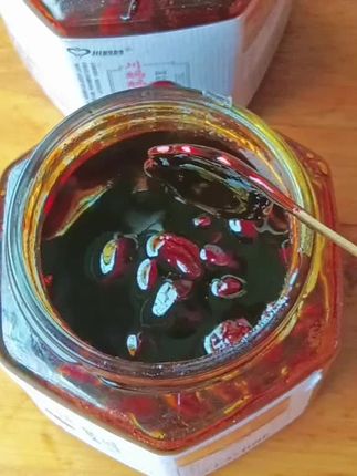 闺蜜说姜红下奶,我信了,连喝5天,两个房子奶线全通奶水热热得全流出来,宝宝吃不完,又是要存奶的一天,不用喝五红汤,鸡汤,猪蹄,就喝姜红好喝又下奶,不够都来试试#母乳喂养#追奶成功宝宝吃不完