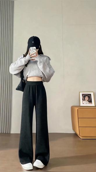 黑色阔腿裤,穿上就显瘦,还不怕买错尺码! #加绒保暖 #小个子穿搭 #百搭神裤 #微喇裤 #小个子冬季保暖穿搭