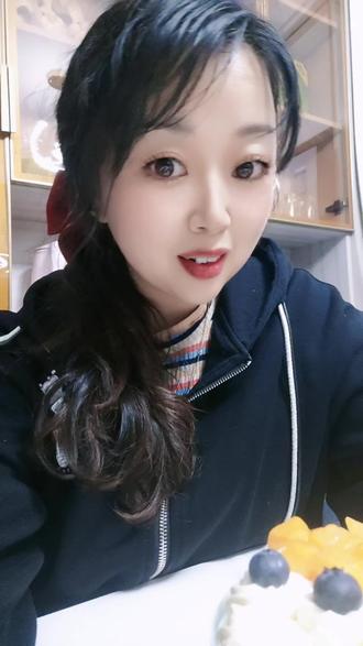 某人蛋糕🎂我提你吃了😄😄