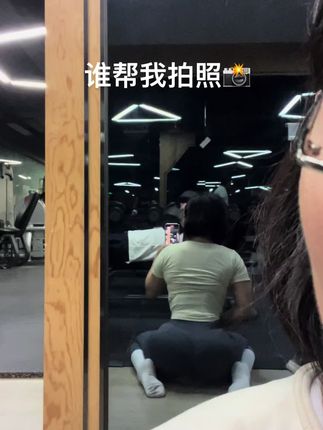 #撸铁女孩 #健身女孩多巴胺运动日常 #健身女孩 #好身材就要不断的雕刻 #氮泵女孩