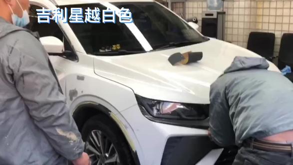 原车漆可以局部修复,为什么还要去整面喷漆?明明2小时可以搞定的事情,为什么还要花费1、2天的时间?#局部补漆 #汽车钣金喷漆 #漆面修复 #保留原车漆 #补漆