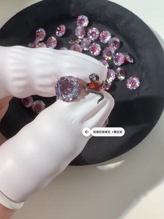 黑红小蛇#蛇#耳骨钉 #耳窝钉 #小众 #黑红
