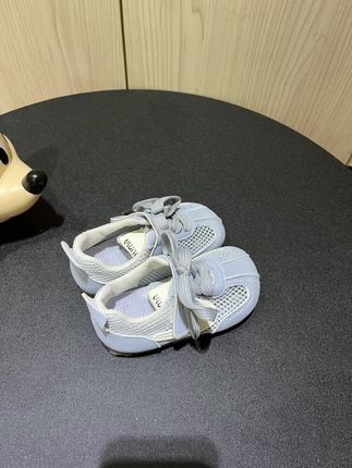 姐妹们,听我一句劝,这双德训鞋真的可以冲!本来我也是抱着试试的心态,没想到收到货直接被圈粉#高品质时尚童鞋 #德训鞋 #软底软面穿上超舒服 #超好看超便宜
