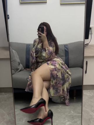 高跟鞋🔗来啦 #高跟鞋 #bbw #肉肉女生 #反差 #原相机