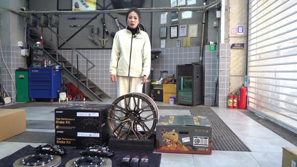 长安UNI T升级迈斯盾轮毂、硬速CS6卡钳!#长安unit #迈斯盾轮毂 #硬速cs6 #dou是好车 #汽车改装升级