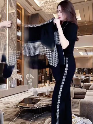 #套装穿搭 #冬天就要保暖又好看 #日常分享 #冬天 #穿搭分享