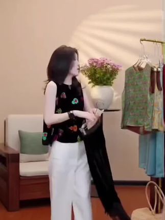 #丝绒上衣 #无袖t恤 #短袖t恤 #面料柔软舒适 #百搭上衣