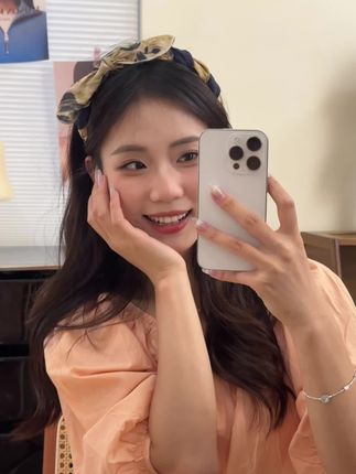 高颅顶齿梳#爱了爱了 #网红发饰 #少女 #是时候安排一下了