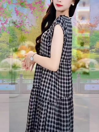 #夏季新款。#洋气连衣裙#2025新款连衣裙。#谁穿谁好看。