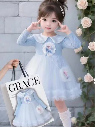 谁懂啊!女鹅穿这条公主裙直接美到我心巴上💙 淡蓝色针织拼接网纱,温柔又梦幻~大翻领精致又显脸小,胸前还有可爱装饰,配上同系列小包包,妥妥的在逃公主本人👸 面料软软糯糯,宝宝穿起来舒服又自在,搭配蕾丝袜和闪闪小皮鞋,出门被问爆链接! #女童穿搭 #童装种草 #女宝裙子 #公主裙