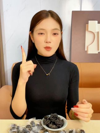 好吃到停不下来的五黑麻花#好零食好便宜 #麻花