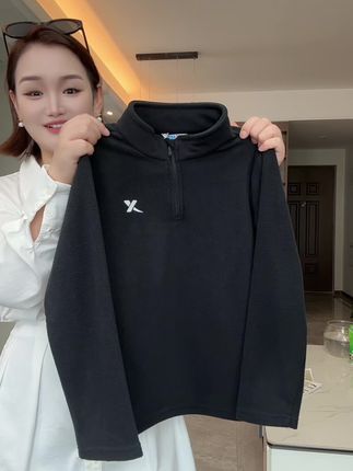 不是!特步去年爆款的抓绒T现在反季才这个价,刷到有码闭眼薅!#运动休闲#特步儿童#儿童T恤#抓绒卫衣 #儿童加绒卫衣