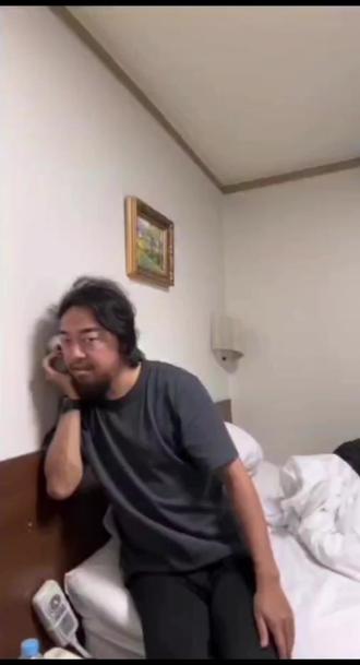 #热门 史书记载,峰哥亡命天涯,旅居韩国北汉山时,隔墙忽闻异响,一时好奇,携百万网友共听隔壁风云,江湖人称~窃听峰云。#峰哥亡命天涯 #北汉山