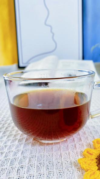 #种草激励计划 这是我在@与辉同行 直播间买的#几里田红糖,以后我的红糖养生茶饮就用这款纯甘蔗熬制的红糖。这是#与辉同行 直播间精选认证过的产品,品质和口碑都有保障,大家可以放心点进去看。 #养生 #红糖@DOU+小助手 @DOU+上热门 @抖音小助手