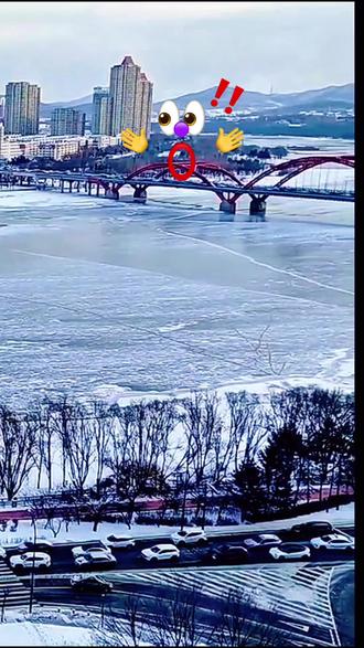 吉林市“不冻江”封冻了,这是为什么呢……#现场直击 #松花江 #结冰 #上热搜 #讨论