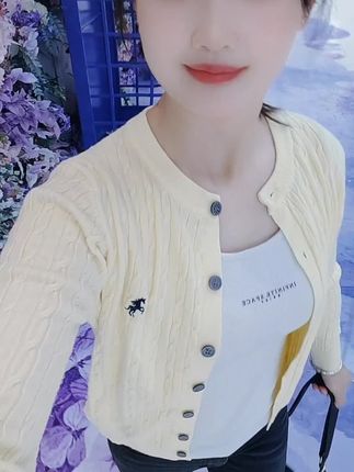 什么都可以不好,心情不能不好,什么都可以缺乏,自信不能缺乏,什么都可以不要,快乐不能不要,生活嘛,笑一笑就好了……#同款衣服在橱窗 @抖音小助手