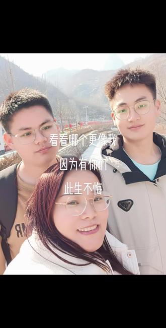 看看这俩货哪个更像我