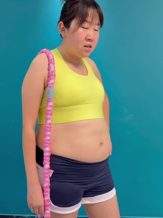 我以为二胎后就这样了,原来还可以有另一面,姐妹们,替你们试过了,不跑不跳 好坚持#呼啦圈#好身材练起来 #呼啦圈有用吗#一起摇起来 #健身