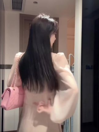 温柔千金风长款v领收腰长袖雪纺连衣裙女秋季法式复古气质裙子#时尚洋气减龄 #长袖雪纺连衣裙 #气质女神
