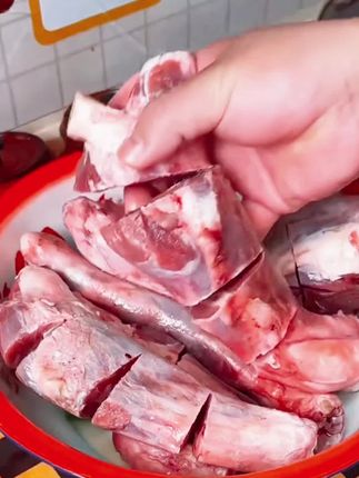 断骨连肉小羊腿  羊腱子 5斤  有骨有肉羊小腿  买五斤送一个料包