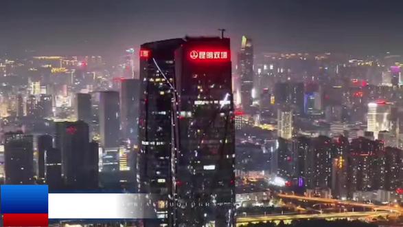 昆明最新消息,盘龙区金俊广场斥巨资打造的昆明恐龙之谷已经官宣,3月18号正式开放。现放出一波预售特惠,9d剧场体验,无需佩戴设备就可以沉浸式站在侏罗纪世界里,恐龙就在你眼前晃悠,连呼吸声都听得清清楚楚。
众所周知,新店开业活动往往都是超划算的,刷到建议先囤上,反正不去随时可退。#昆明游玩推荐 #周末去哪玩 #昆明恐龙之谷好玩吗 #亲子游玩好去处 #昆明旅游攻略