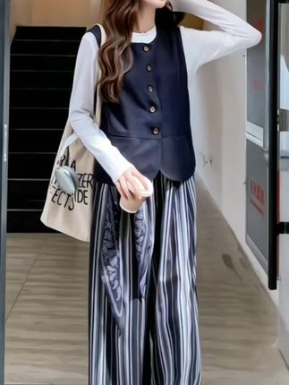 #显高显瘦穿搭 #减龄显瘦穿搭 #美搭尽显女神范 #高级感穿搭 #今日穿搭分享