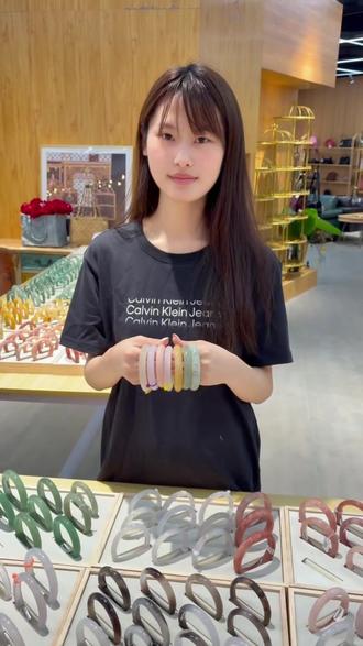 新手入门玉镯干货|四款平价玉石款式科普 第一款玉镯应该怎么选?#干货分享 #玉镯 #天山翠 #东陵玉 #玉髓