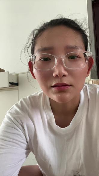 网上买的餐桌到了,动手安装