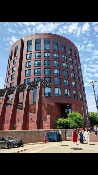 宾夕法尼亚大学
沃顿商学院
留下足迹
实现少年梦