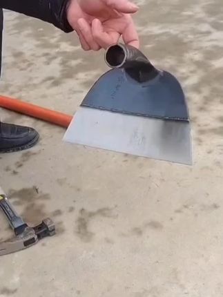 新款农用长柄锄草神器,锄地除草锄头,专用全钢加厚农具户外挖土 ,种菜!#农具 #除草工具 #园林工具 ##实用工具 #助力三农 @DOU+小助手
