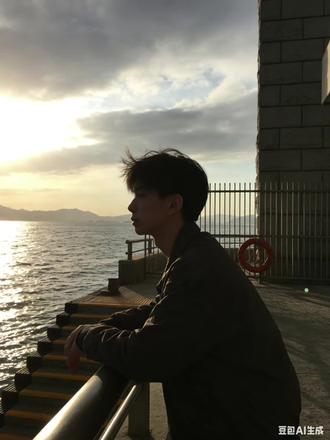 海边落日氛围感写真指令教程来啦 #豆包ai #豆包P图已经nextlevel了 #海边落日氛围感 #豆包出大片有两把刷子