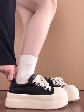奶呼呼面包鞋也太可啦!!!#好鞋推荐好看不贵 #好看又便宜 #美出高级感 #好穿又实惠