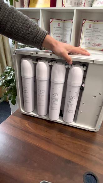 沁园旋入系列安装复位保姆级教程✨小白也能秒上手 谁懂啊!换完沁园滤芯不会复位,指示灯一直闪真的会崩溃😫
专门扒了官方教程+自己实操N遍,整理出沁园旋入系列安装+复位全流程!视频里每一步都标清楚了,新手跟着做,5分钟搞定不用叫售后👏#沁园净水器 #沁园净水器滤芯 #沁园净水器更换滤芯 #净水器滤芯 #滤芯