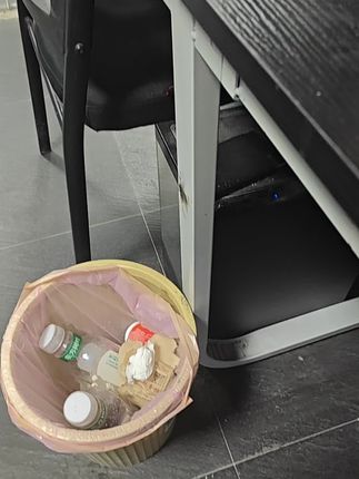 这小熊针织卫裤,就像秋冬的温暖拥抱,软糯又贴心,穿上就不想脱!🧺❄️ #小熊针织卫裤 #秋冬必备