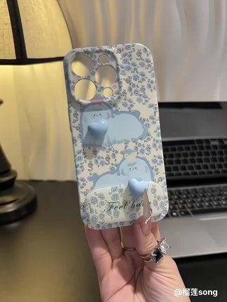 谁能拒绝这么可爱的蓝色碎花狗狗手机壳!!#手机保护壳 #爱了爱了 #今日分享 #萌物来袭 #打火机