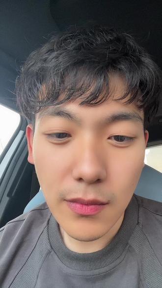 #张雪峰 #就业 #躺平 现实和网上的声音往往是不一样的