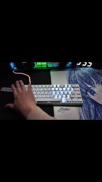 狼蛛WIN60爱心蝴蝶电竞磁轴键盘等高线透光无畏契约打瓦推荐 #狼蛛WIN60 #磁轴键盘 #游戏外设 #无畏契约