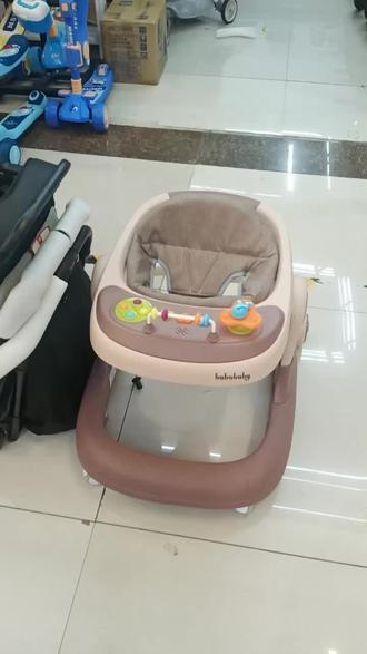 #优惠活动火爆进行中
新款宝宝婴儿推车
婴儿口袋车 折叠小巧 出现方便
放后备箱随便放 春夏秋冬一年四季都可以用