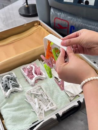 开学出差旅游必备!多夹子可折叠防风晾衣袜架 #可折叠衣架 #开学必备衣架 #旅游实用衣架 #多夹子折叠衣架 #实用晾衣好物