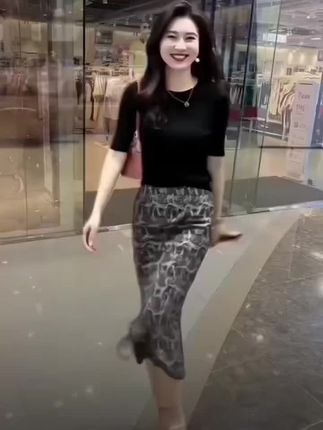 #穿搭 #气质穿搭 #夏季穿搭 #穿出自己的风格 #谁穿谁好看特别有女人味