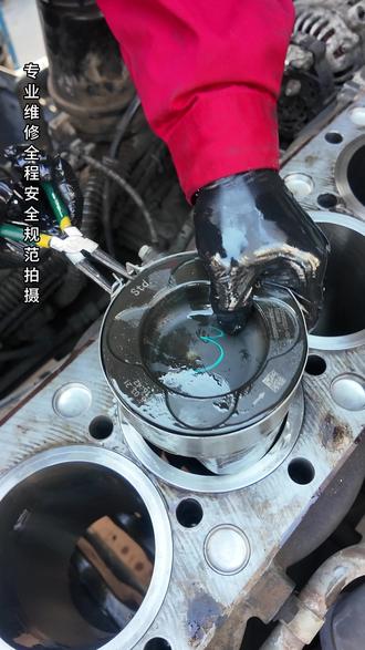 云豪车服教你发动机一步到位精准安装 #卡车 #重卡维修 #云豪车服 #专业的事情交给专业人去做 #修车