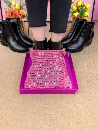秋冬新款百搭单鞋,搭配裤子裙子都好看,尺码34-41,舒适又百搭! #新款鞋 #时尚真皮女鞋 #老铁时尚周 #搭衣服好看的时尚女鞋我家鞋子超好看#便宜又好穿
