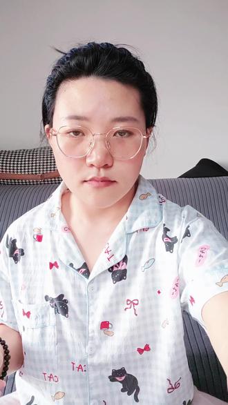 解锁薯片新吃法!裹上牛胸口也太绝了吧 家人们!我真的挖到宝了😭
谁能想到牛胸口和薯片能这么搭啊!
牛胸口油润软糯,带着淡淡的奶香,薯片咔嚓咔嚓脆
一口肉一口薯片,咸香酥脆直接在#嘴里爆开
追剧、解馋这么吃,幸福感直接拉满
没试过的姐妹赶紧冲,不好吃你来打我!
#用抖音记录人生