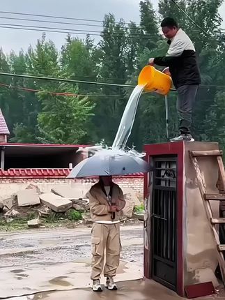 这款高尔夫雨伞也结实了吧!加大加固弯柄~高尔夫雨伞~黑胶遮阳防晒~晴雨两用韧性强!!!#高尔夫雨伞晴雨两用伞 #高尔夫雨伞大号 #雨具推荐 #晴雨两用伞 #遮阳又防晒