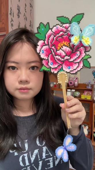 实用拼豆又来了|国风花扇 #手工diy创作 #扇子diy #拼豆 #我在抖音玩拼豆