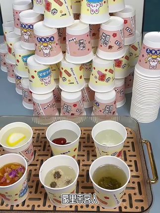 家里招待客人就用这种一次性纸杯,喝热水、喝饮料,再也不会软趴趴!加厚加硬的材质,结实耐用,倒入滚烫的开水也不会变形,没有异味,图案精美又可爱,需要的赶紧囤起来吧!#一次性杯子#好物分享 #好物推荐 #好物推荐🔥