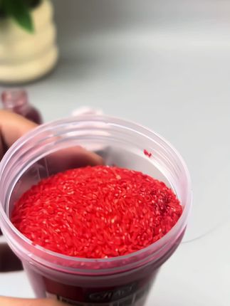 秋季钓鱼别在用蚯蚓了脏手还不容易挂钩,这才是方便而且越钓鱼越多的饵料,就是西部风这款深海诱惑摇三摇。使用简单方便。让你越钓窝里鱼越多。现在新品一套只需个位数#钓鱼 #大板鲫 #摇三摇钓大板鲫 #爆护饵料