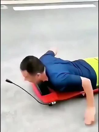 汽修躺板#轮胎店 #换轮胎 #修车 #换胎