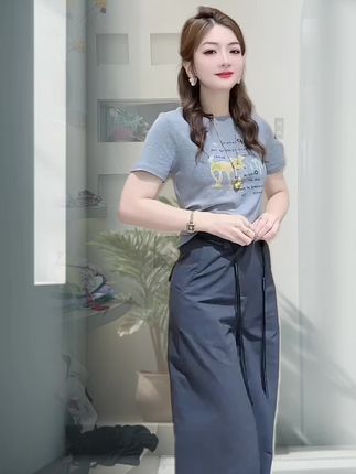 #小个子显高显瘦穿搭 #气质穿搭 #百搭上衣 #高级感穿搭 #短袖t恤上衣